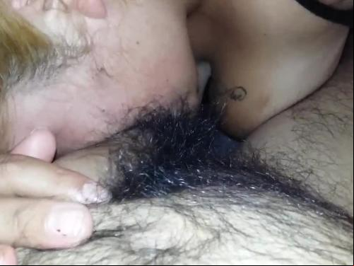 Gusta mamando